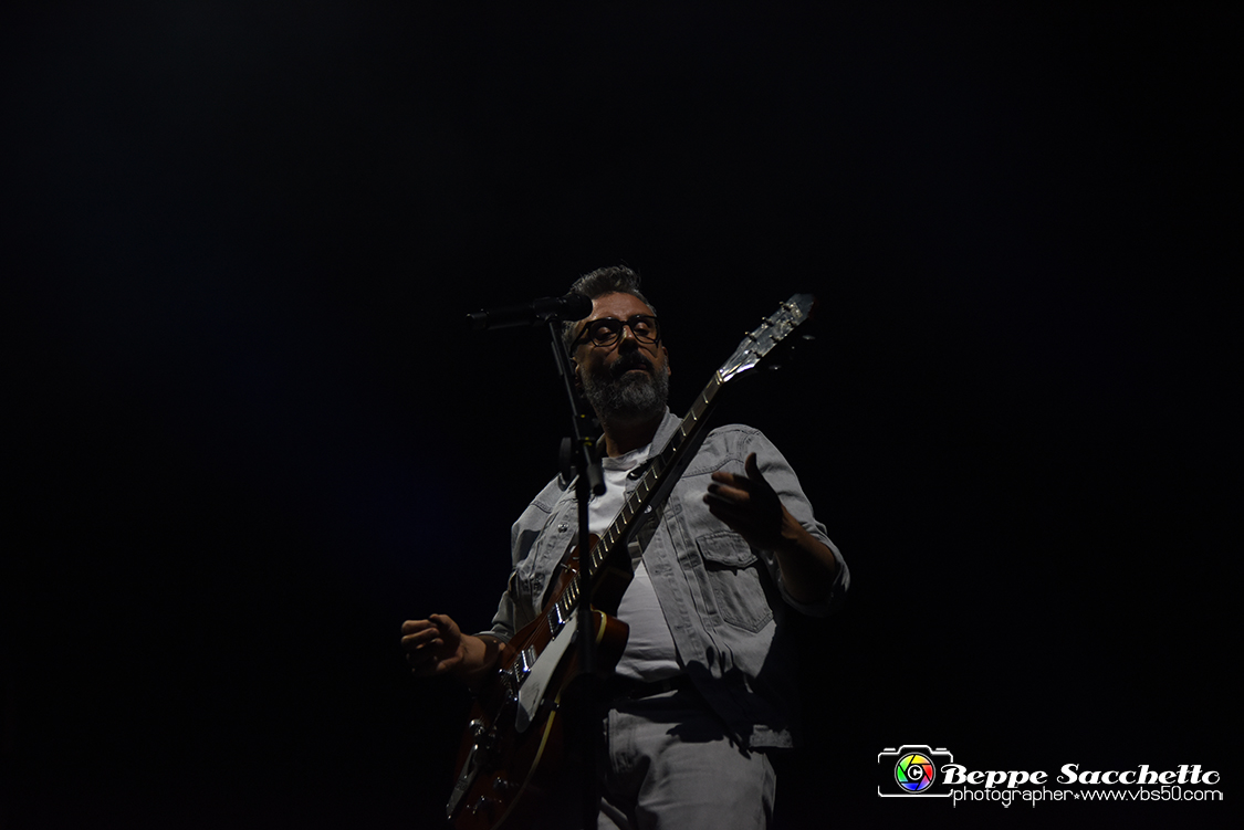 VBS_9536 - Concerto Brunori sas - Tour 2022.jpg